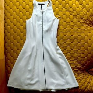 BCBG MAXAZRIA size 4 White dress